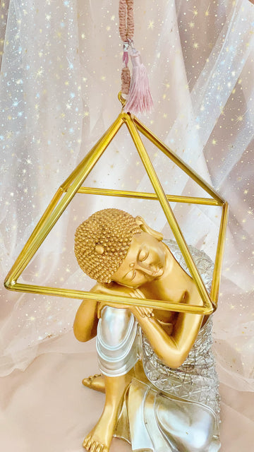 GOLDEN TEMPLE SINGING PYRAMID